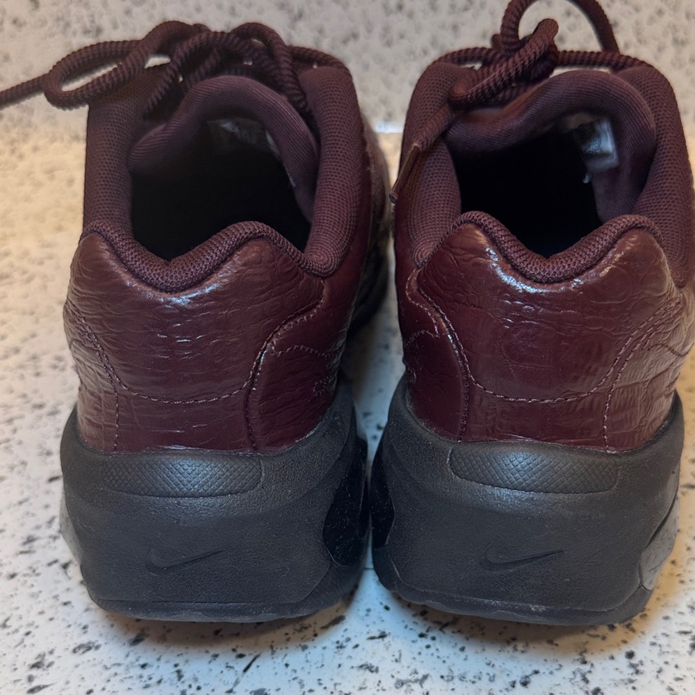 Nike Low-Top Maroon Athletic Sneakers - Picture 3 of 16